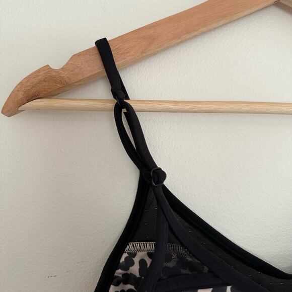 Lululemon Dance To Yoga Sports Bra in Ace Spot Grain Black / Black $52 - Picture 7 of 8